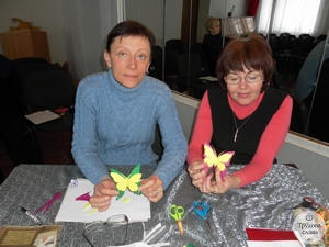 конкурсні завдання виконують Наталія Тимченко та Тетяна Добровольська